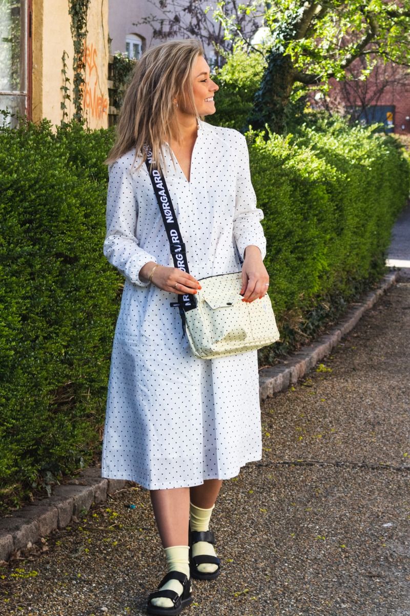 Mads Nørgaard - Kjole - Cotton Seersucker Dupina - White/Black