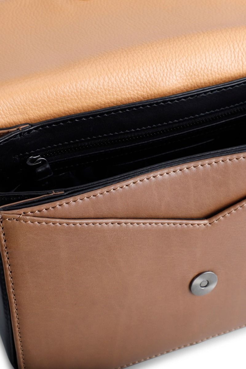 Markberg - Taske - AnniMBG Crossbody Bag - Mix Apricot Mix w/Black