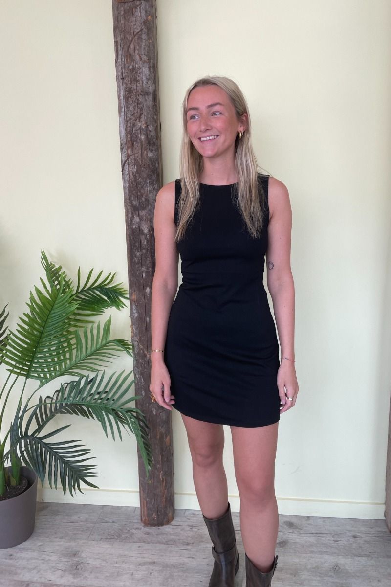 Modström - Kjole - JosefineMD Tank Flare Dress - Black