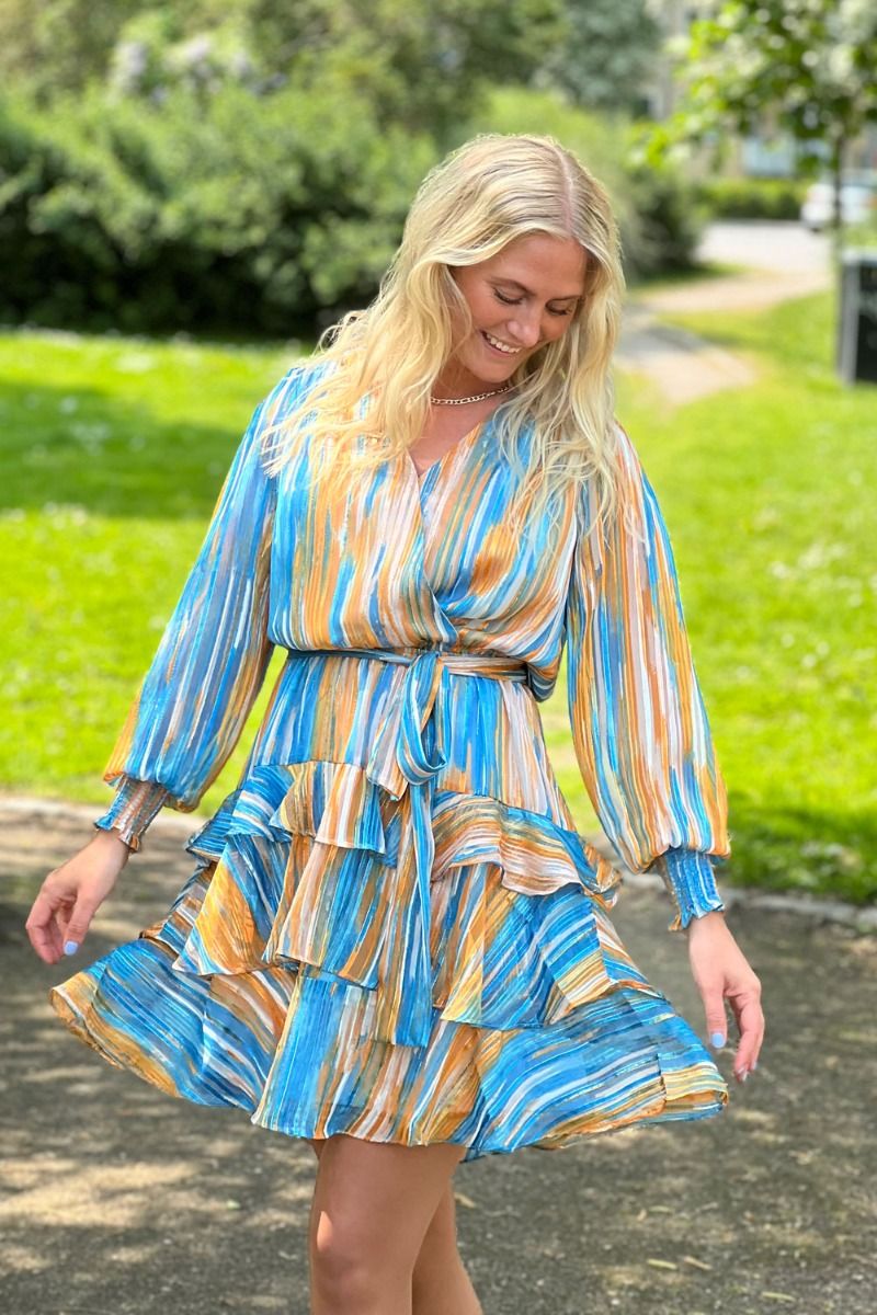 Neo Noir - Kjole - Dennie Blurred Stripe Dress - Blue