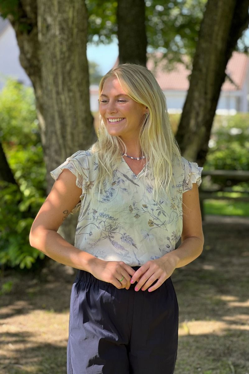 Neo Noir - Top - Stella Harvest Bloom Blouse - Light Yellow