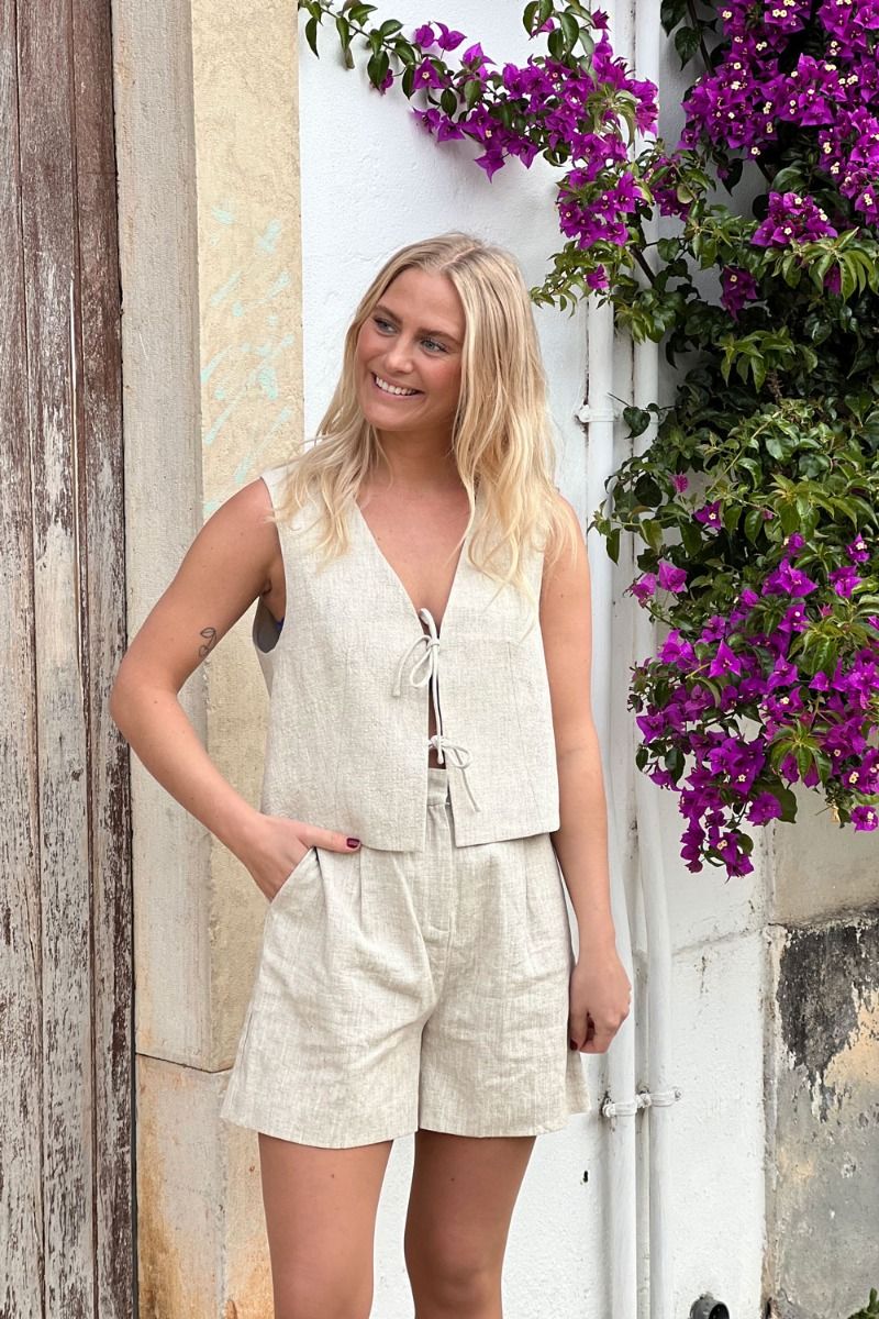 Neo Noir - Top - Varsa Ramie Waistcoat - Natural 