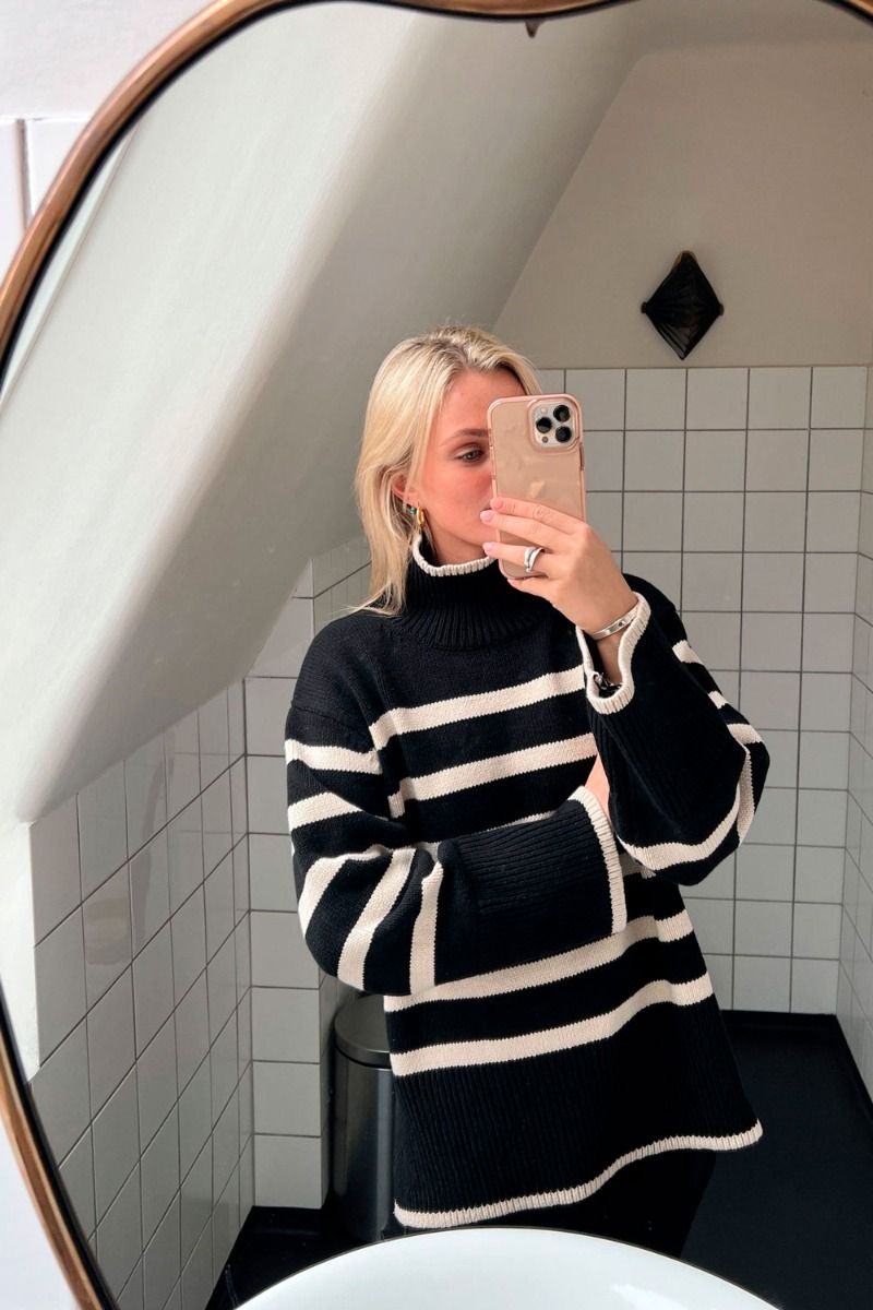 Neo Noir - Strik - Fanning Stripe Knit Blouse - Black