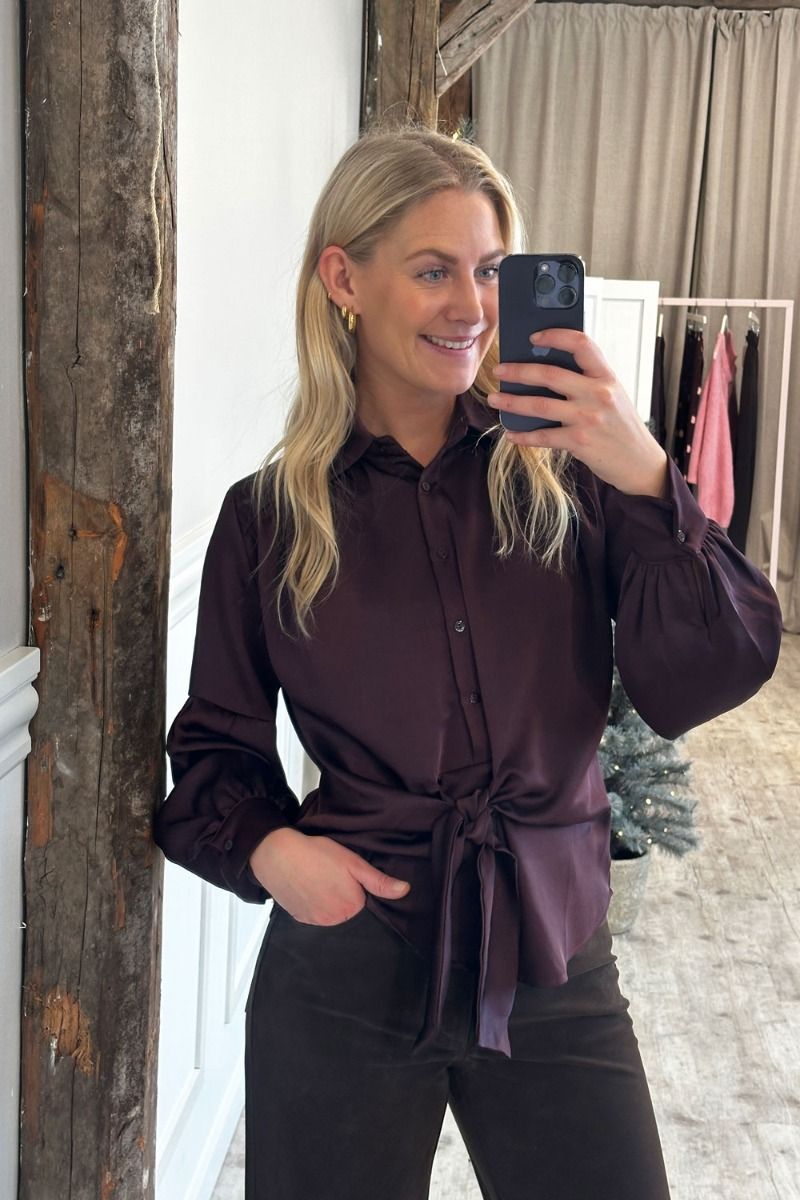 Neo Noir - Skjorte - Naja Satin Shirt - Burgundy