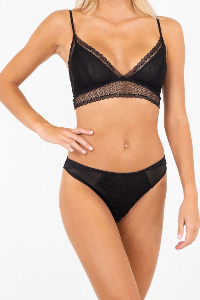 Neo Noir - Trusser - Skin Blackberry String - Black