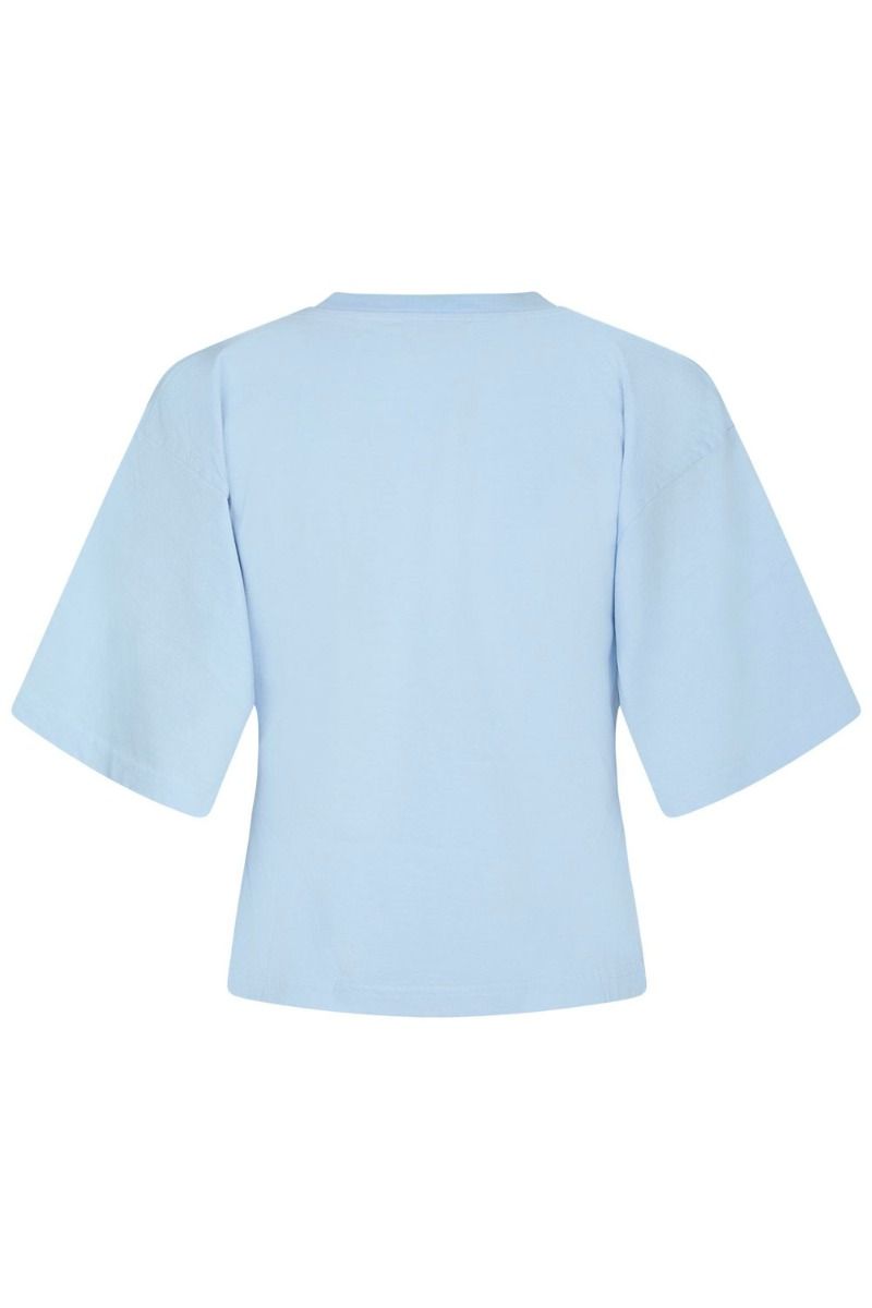 Neo Noir - T-shirt - Asha Boxy Tee - Light Blue