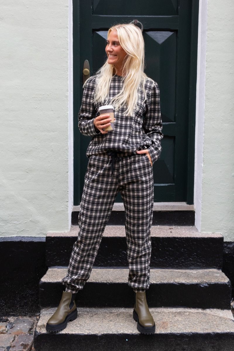 Noella - Bukser - Aia Sweatpants - Camel Check