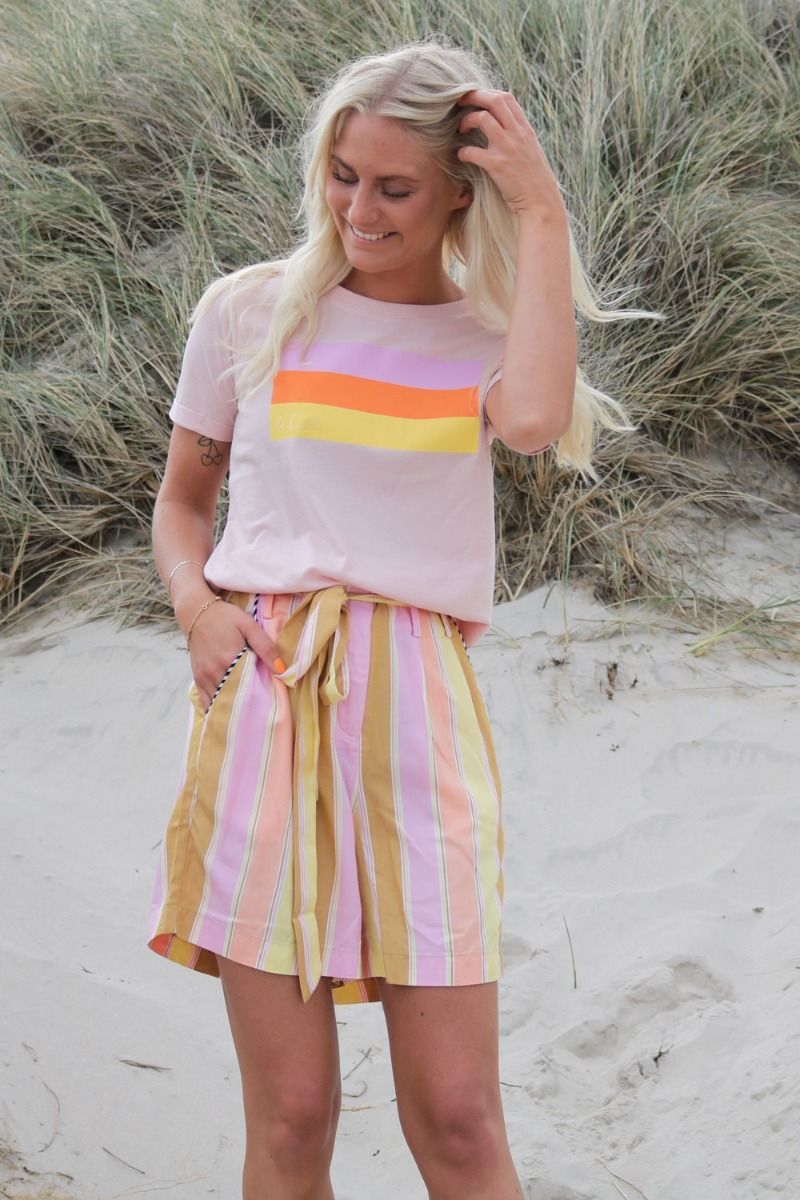 Nümph - Shorts - Camellia Shorts - Snapdragon