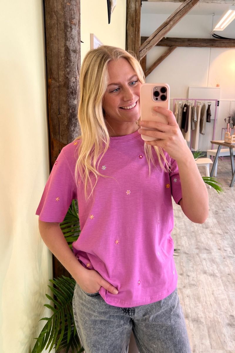 Nümph - T-shirt - Nupilar T-shirt - Bodacious