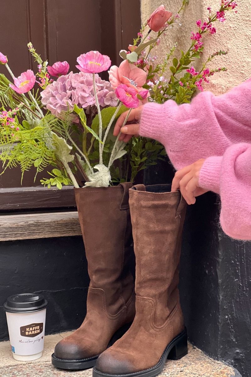 Pavement - Støvle - Anneli Suede - Brown suede