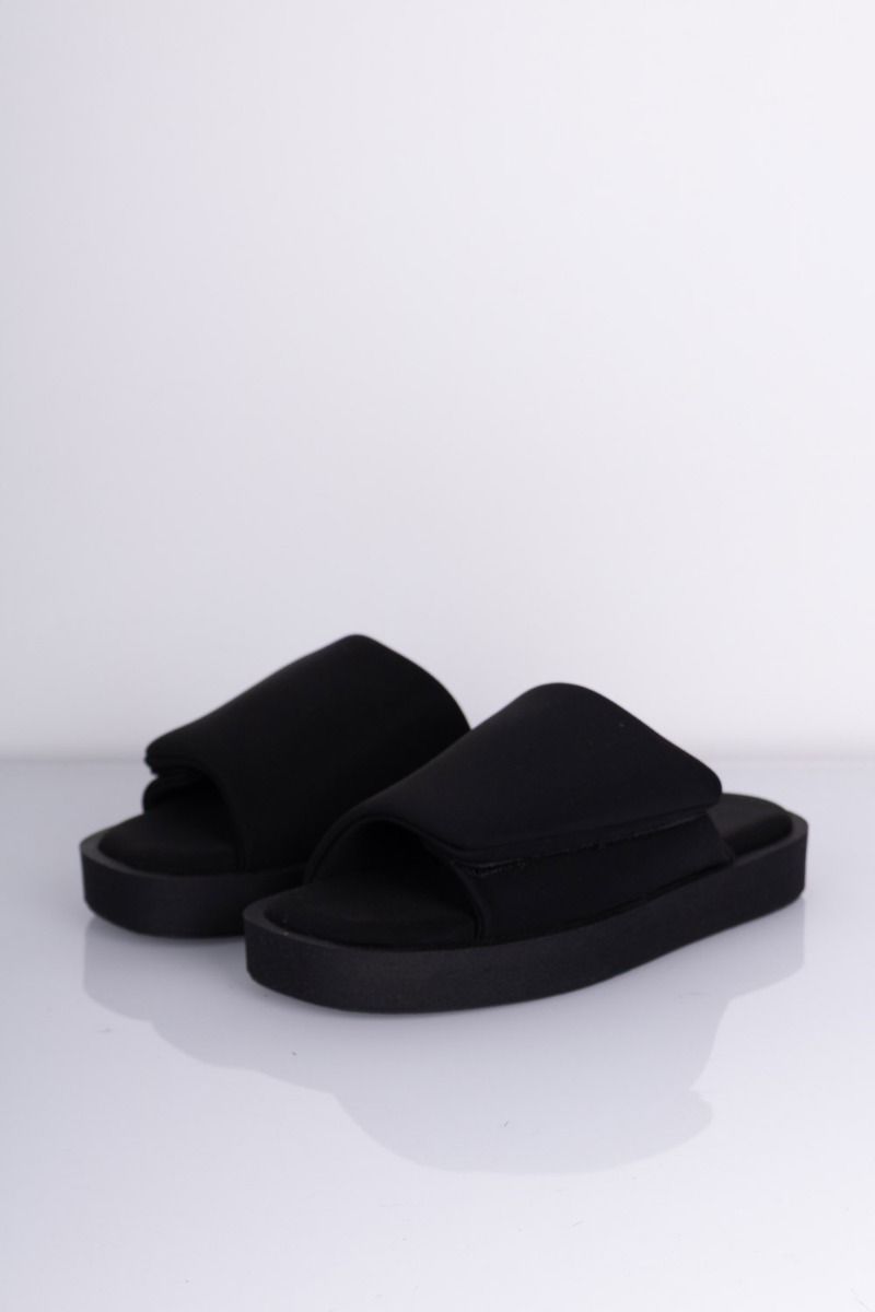 Pavement - Sandal - Doja - Black