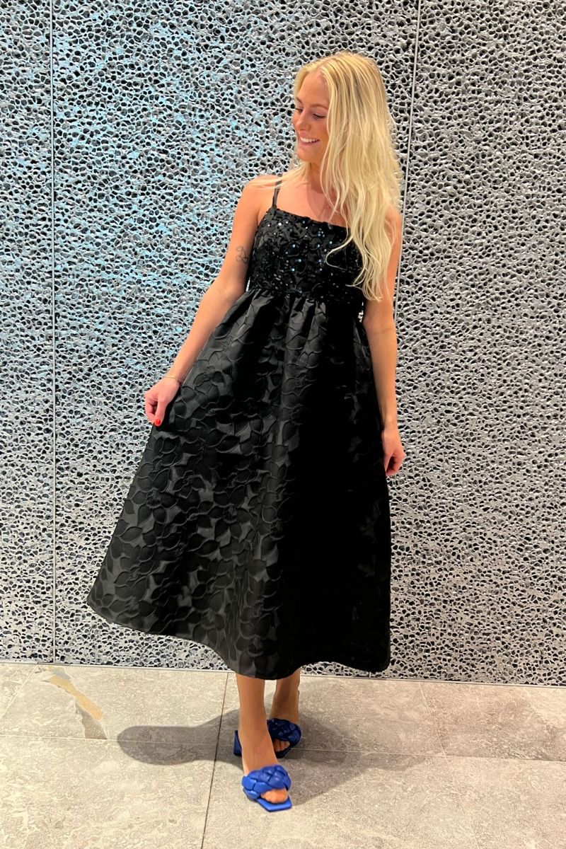 Pieces - Kjole - PC Maggy Midi Strap Dress - Black 