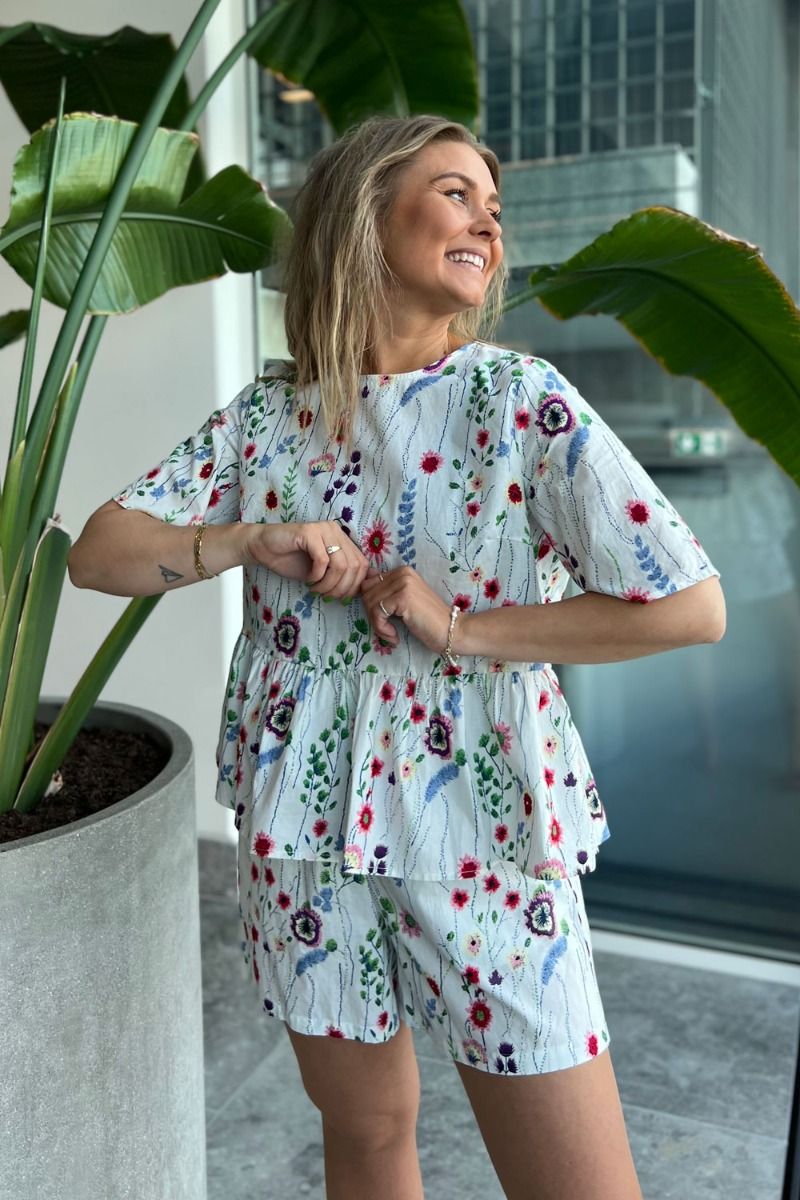 Pieces - Shorts - PC Jalisa HW Shorts - Bright White