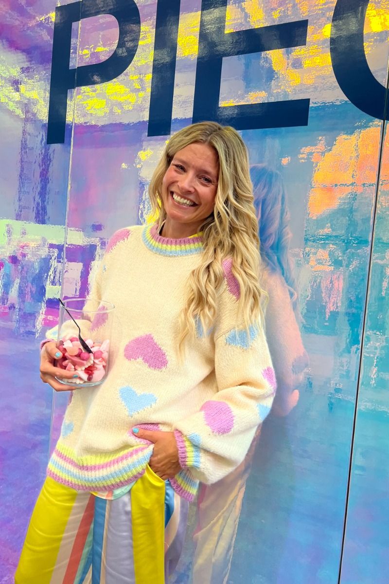 Pieces - Strik - PC Daniella LS O-Neck - Cloud Dancer Hearts