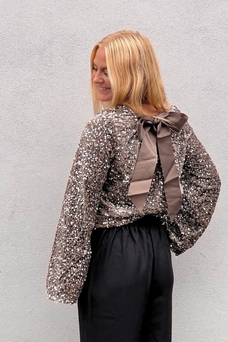 Pieces - Bluse - PC Kam Ls Deep Back Bow Top - Morel