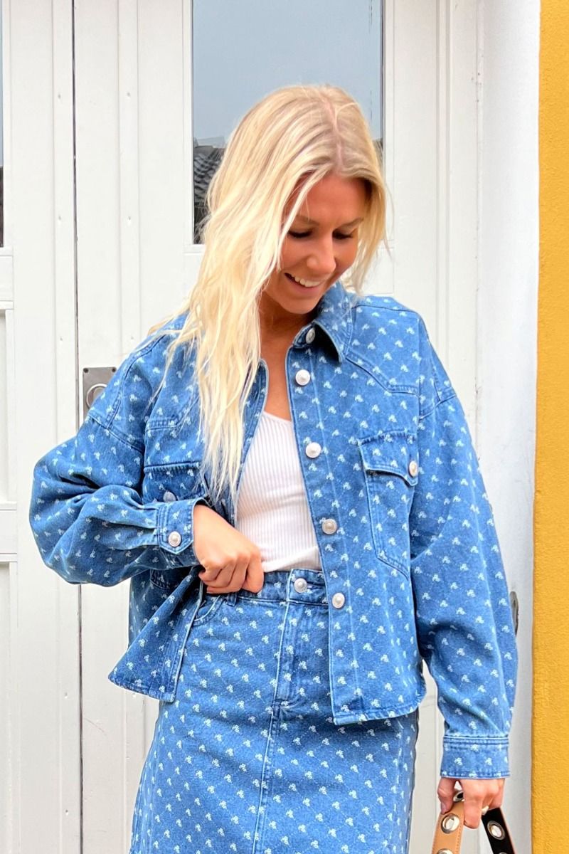 Pieces - Jakke - PC Nursel LS Short Shirt - Medium Blue Denim