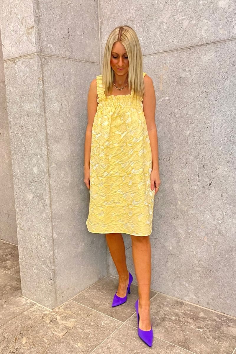 Pieces - Kjole - PC Julia Strap Dress - Mellow Yellow