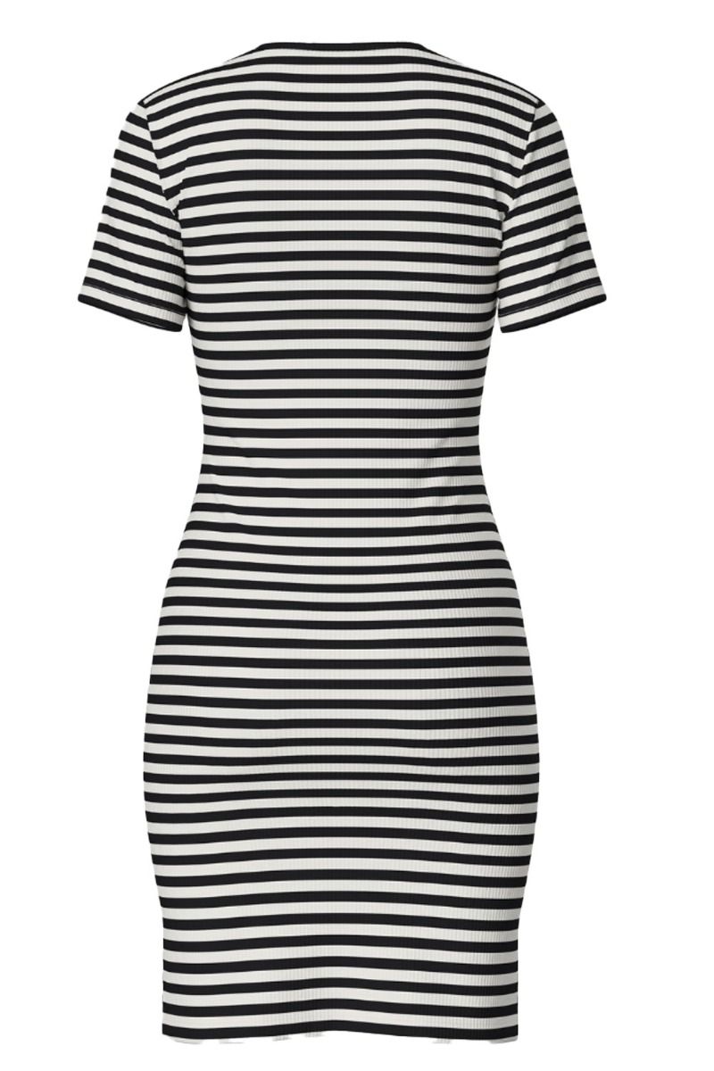 Pieces - Kjole - PC Ruka Ss Dress - Cloud Dancer