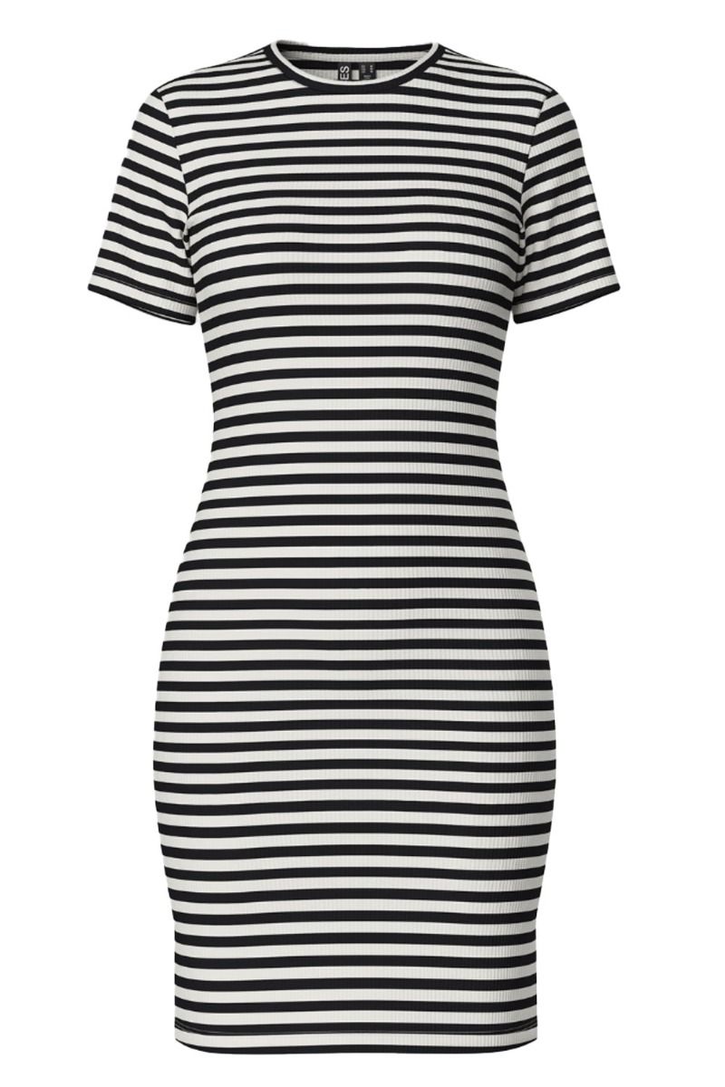 Pieces - Kjole - PC Ruka Ss Dress - Cloud Dancer