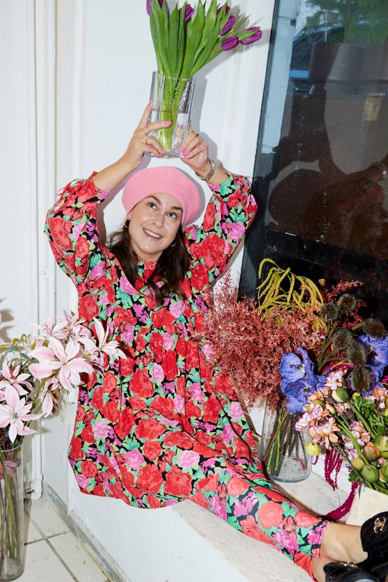 Pieces - Kjole - Sille Dress - Black Roses - Ditte Estrup