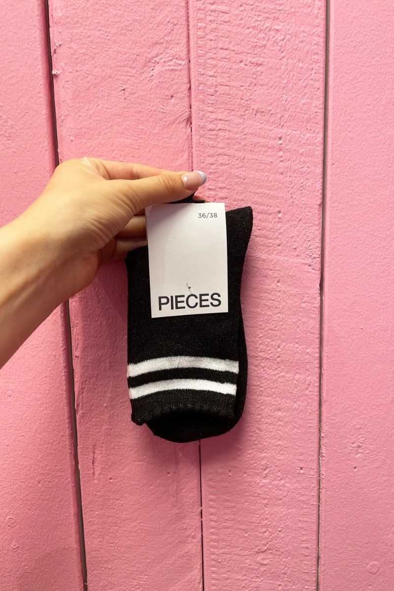 Pieces - Strømper - PC Jebby Stripe  Glitter Long Sock - Black/BWHI
