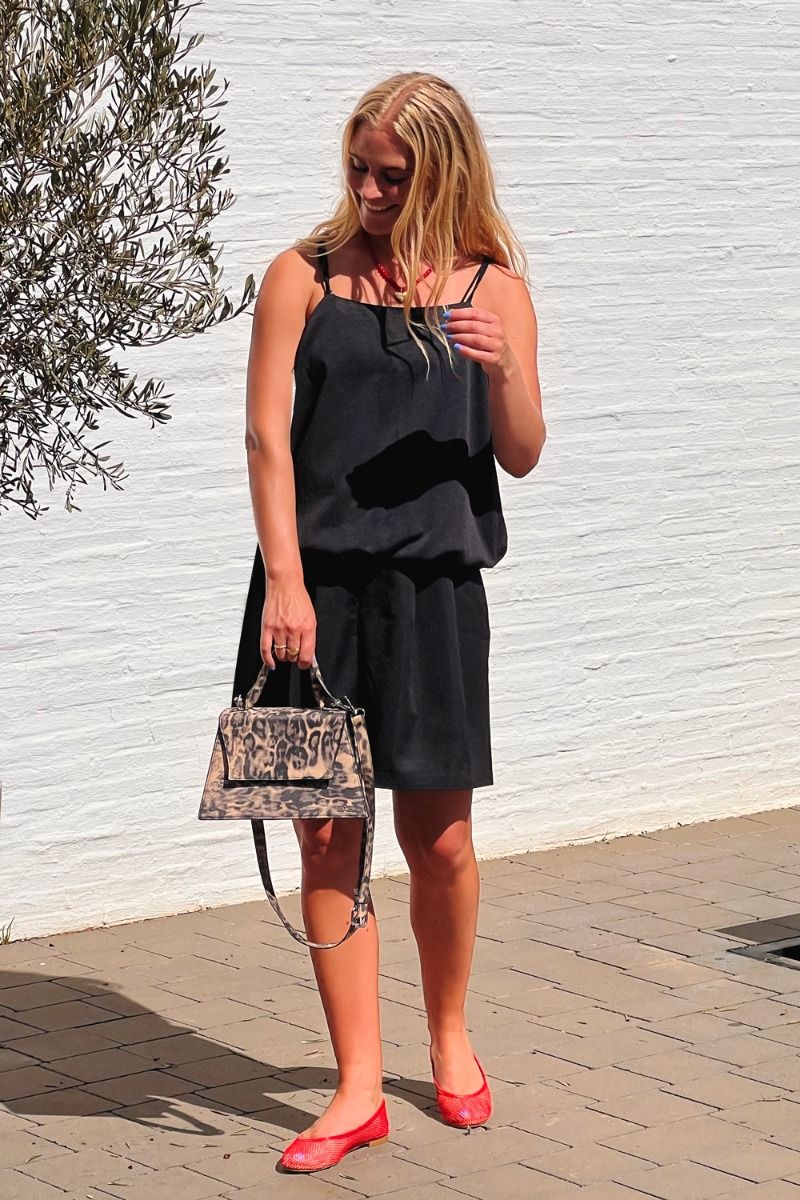 Pieces - Top - Tora Strap Balloon - Black