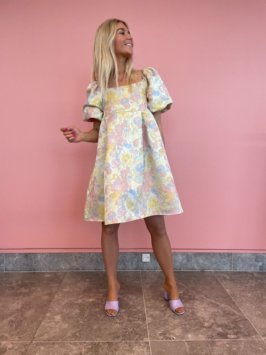 Pieces - Kjole - Asla Dress - Cloud Dancer - Ditte Estrup