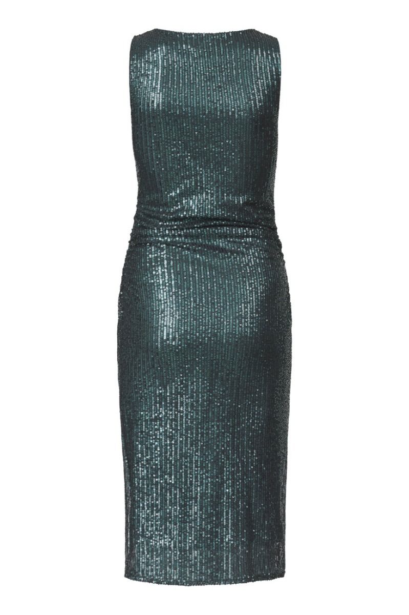 Sisters Point - Kjole - ESME-DR7 - D. Green