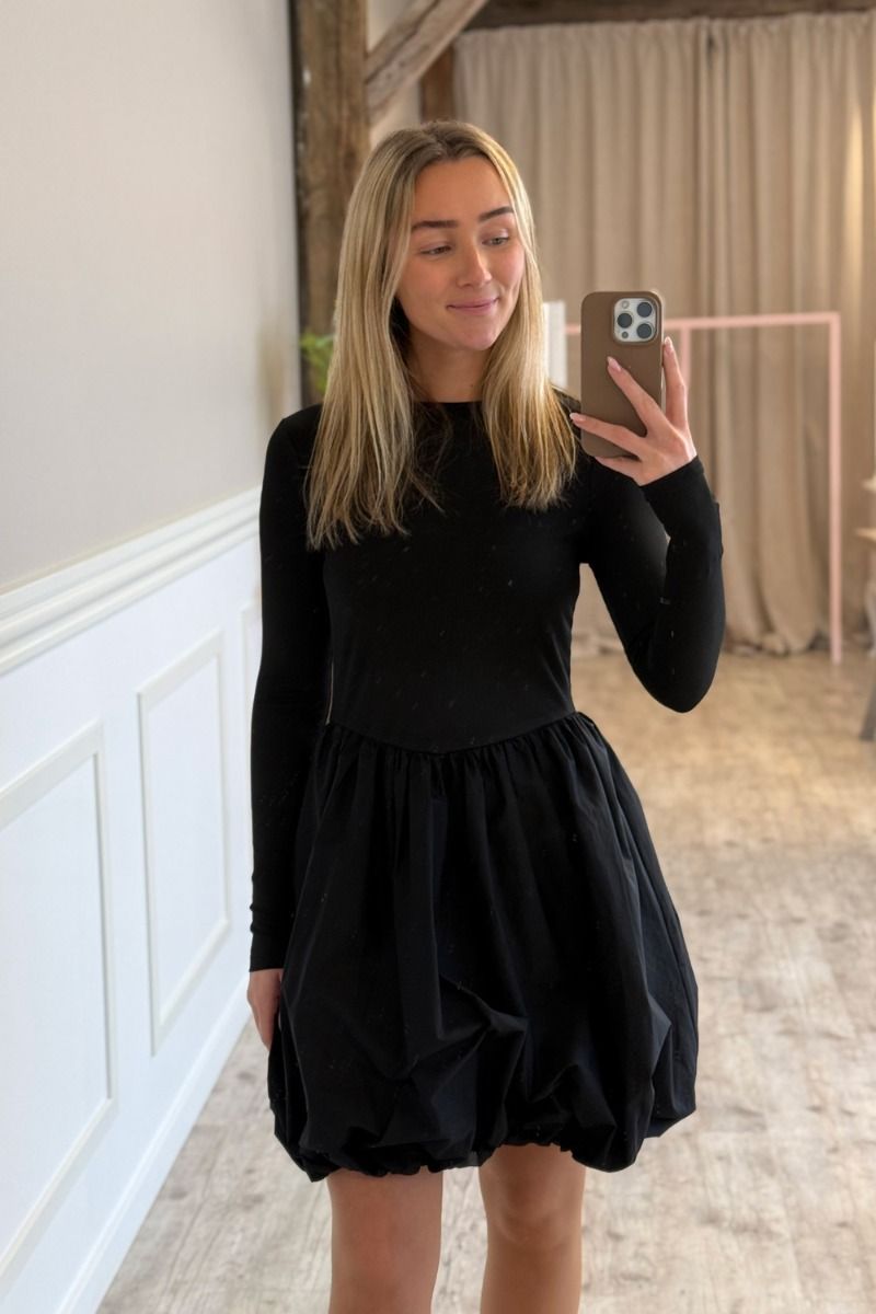 Sisters Point - Kjole - Ebaza-DR - Black