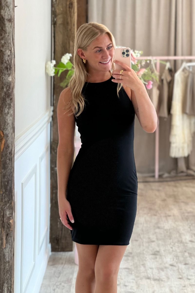 Sisters Point - Kjole - Goa DR - Black