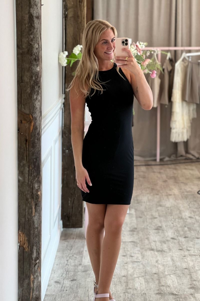 Sisters Point - Kjole - Goa DR - Black