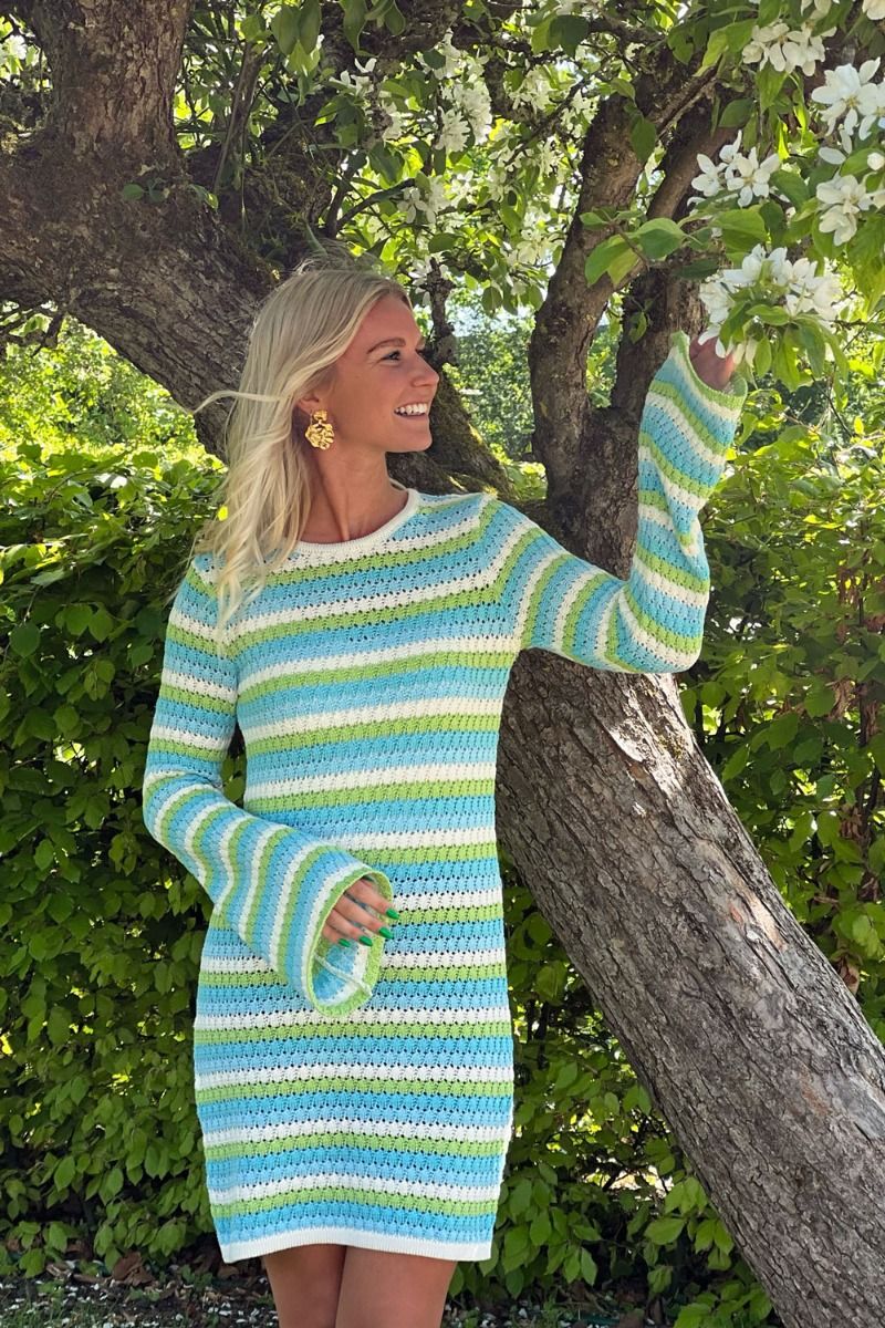 Something New - Kjole - SN Rihanna LS Short Dress - Scuba Blue