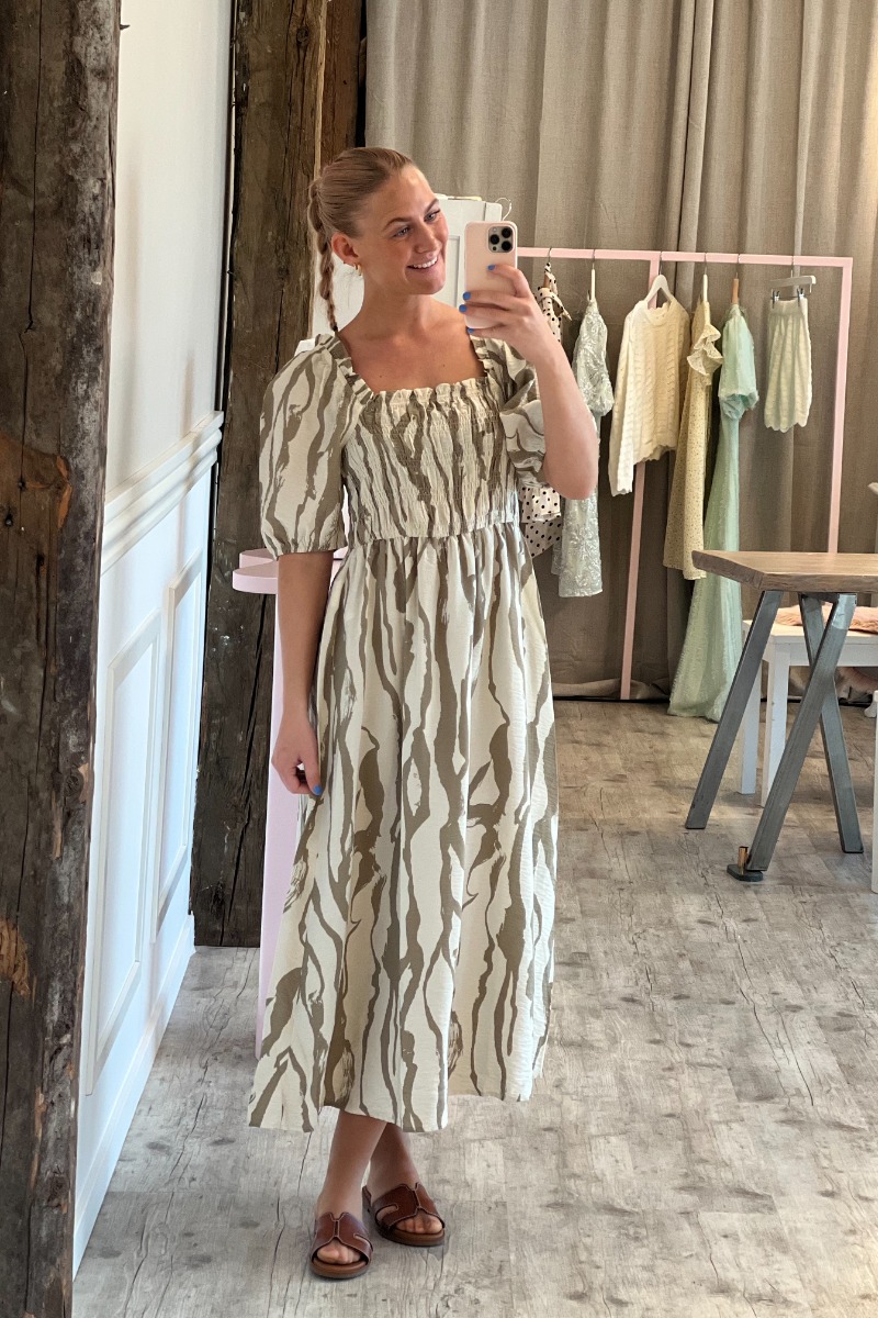 JDY – Kjole – Camille 2/4 Smock Midi Dress – Sandshell/Mermaid